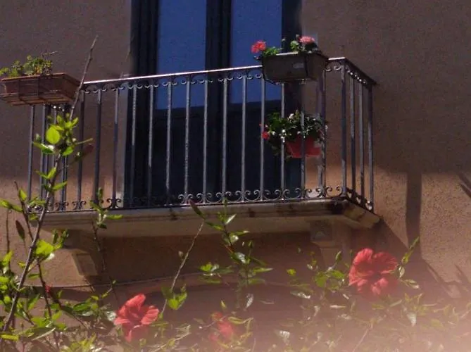 Egadistar Apartmán *